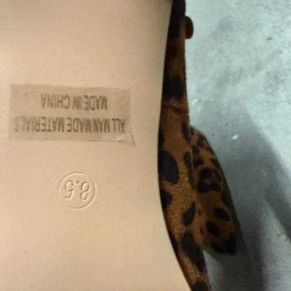 Leopard Print Stiletto Heels - Picture 3 of 8